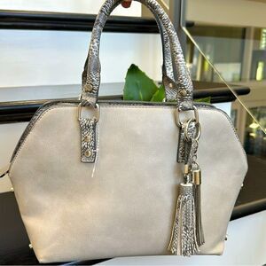 $10 deal! Vegan leather, satchel handbag purse, Dr bag soft luxurious